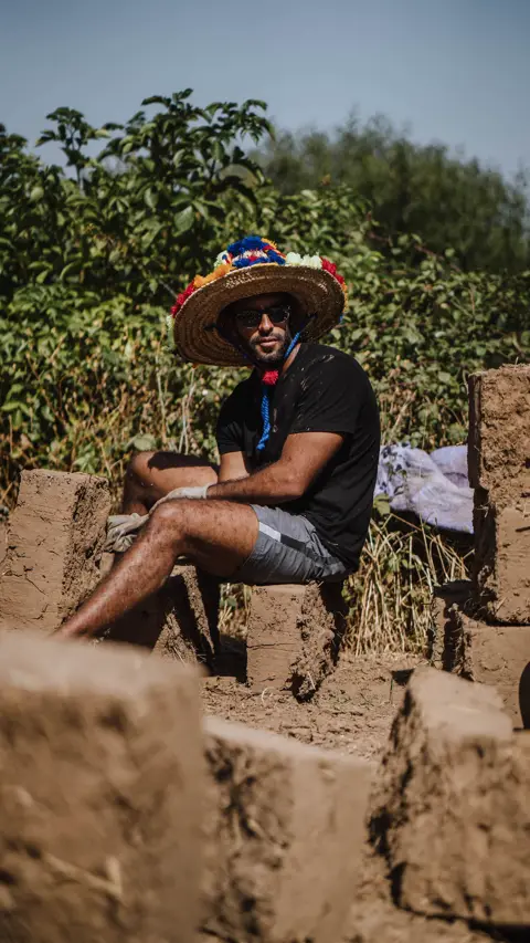 Building a nursery from mud in Morocco